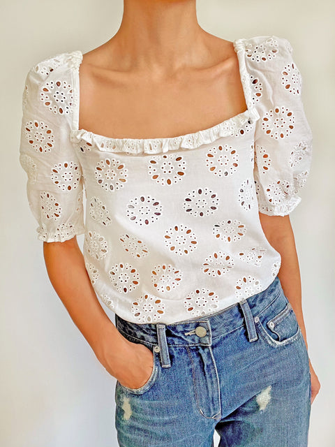 HIP TO BE SQUARE Top -White
